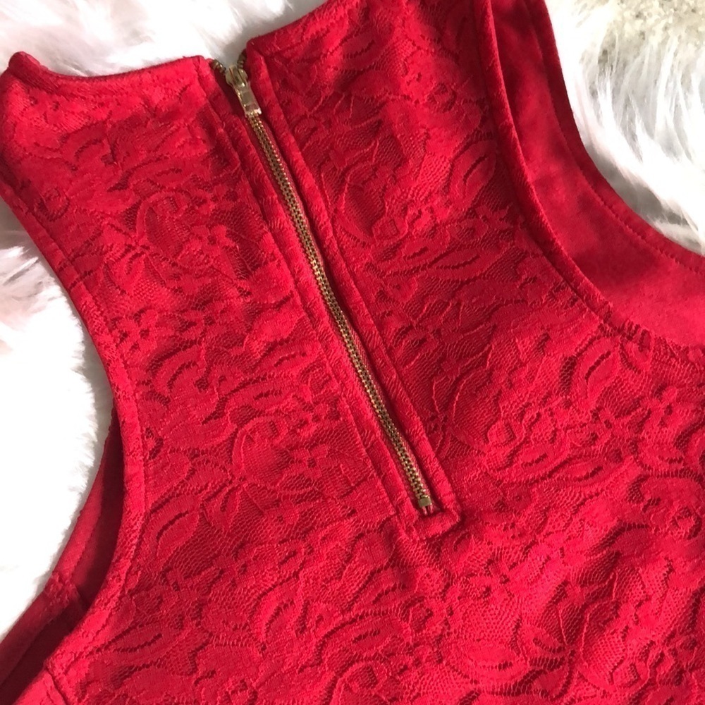 Guess cropped red top - Picture 4 of 5
